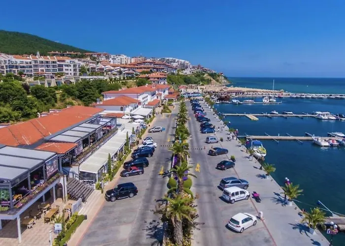 Апартхотел Apartello⊛com Diamond - Private Near Marina Dinevi In Свети Влас