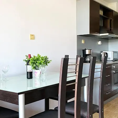 Apartello⊛com Diamond - Private Near Marina Dinevi In 아파트호텔
