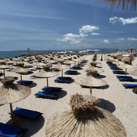 아파트호텔 Apartello⊛com Diamond - Private Near Marina Dinevi In 4*