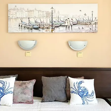 Apartello⊛com Diamond - Private Near Marina Dinevi In 公寓式酒店 圣弗拉斯