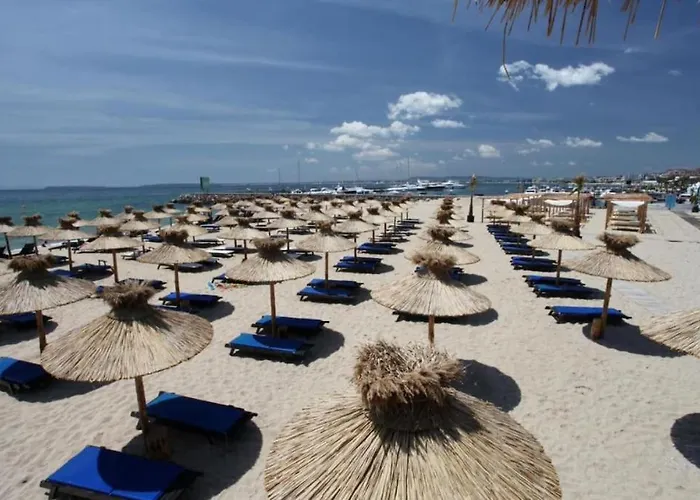 아파트호텔 Apartello⊛com Diamond - Private Near Marina Dinevi In 4*